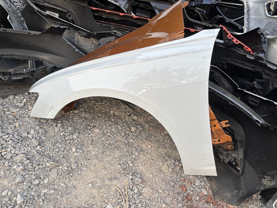 Калник Audi A6 C8