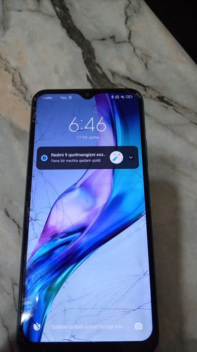 Redmi 9  o'zi  Paymati 32 Gb zor telfon. Zor ishlaydi olinglar zor tel