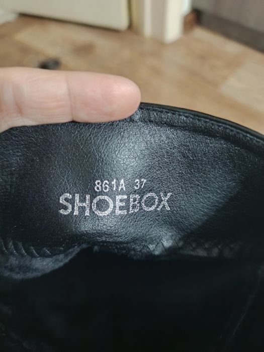 Продаю женские сапоги