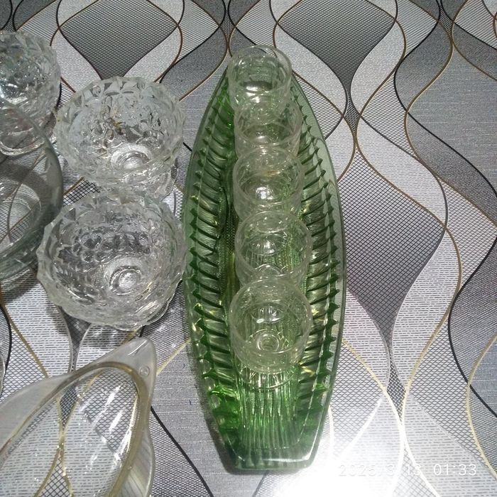 Посуда из прошлого в отличном состоянии.