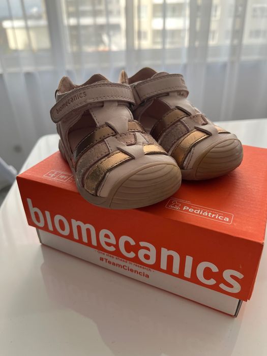 Сандали за прохождане Biomecanics