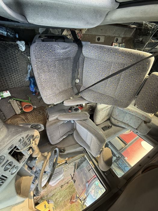 Бус Mercedes-Benz V 200 CDI 2.2 100 ph на части