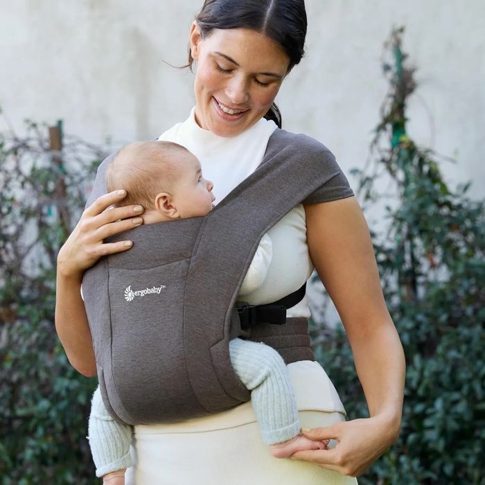 Ергономична раница ергобейби ergobaby embrace