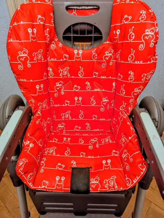 Scaun de masă Chicco reglabil complet pret nou 1200– super stabil