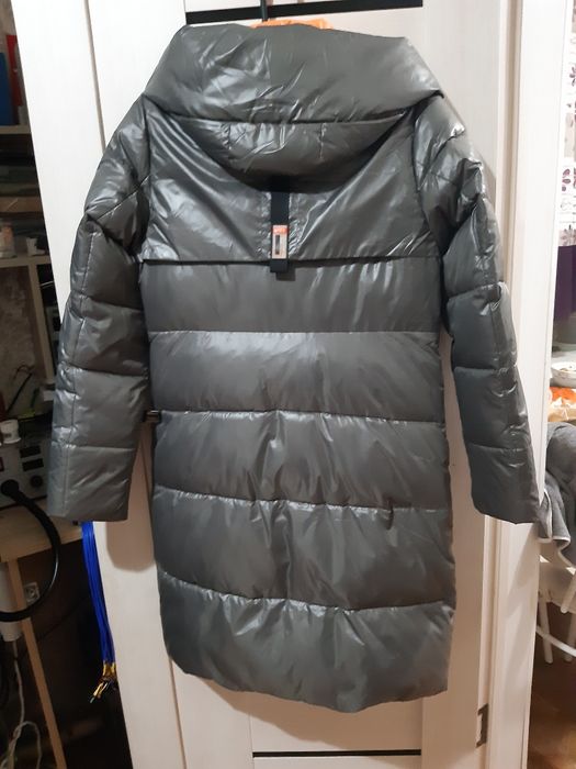 Продам пуховик новый