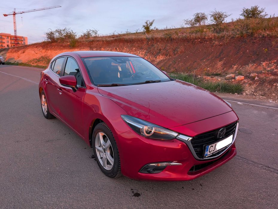 Mazda 3 2.0 Skyactiv 120CP REVOLUTION
