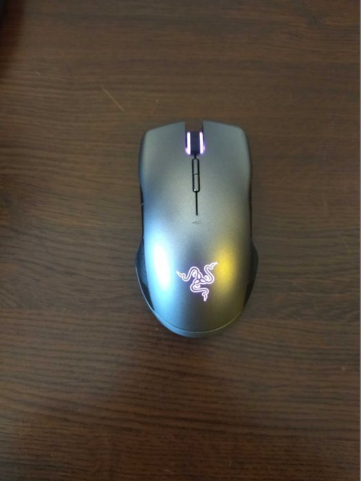 Продавам лот безжична мишка(bluetooth) Razer,Corsair,Steelseries