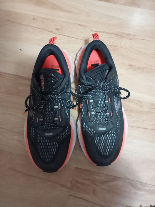 Vând adidași kiprun ks900