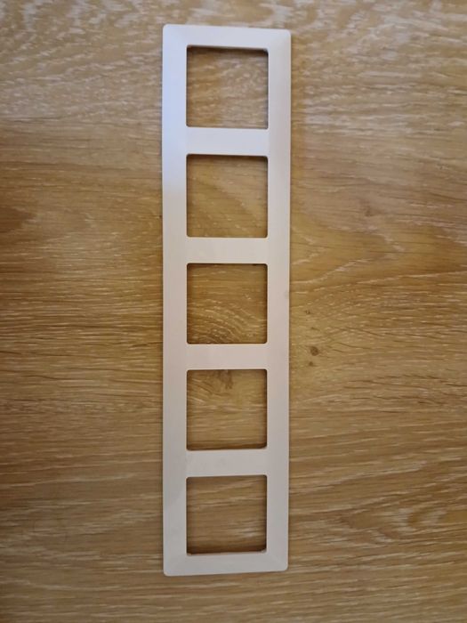 Нови контакти и рамки 3-ка Legrand