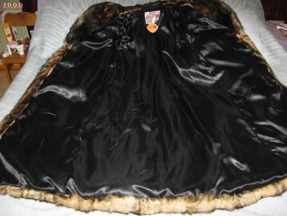 Продам шубу женскую