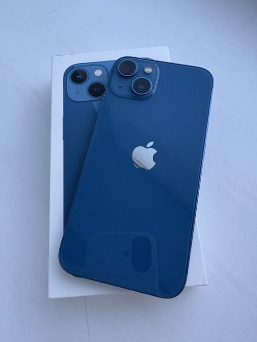 Продам айфон 13