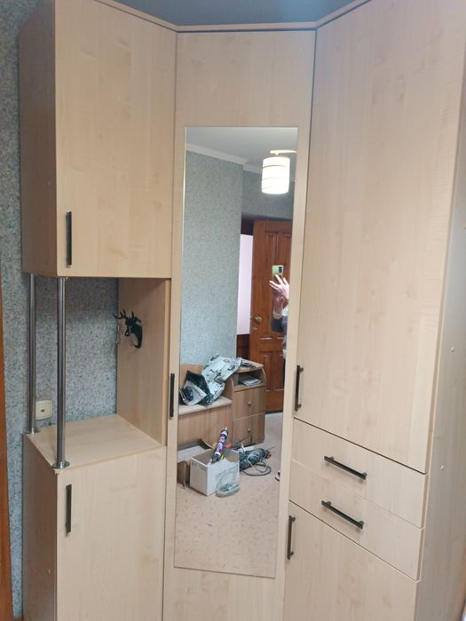 Продам шкаф для прихожей