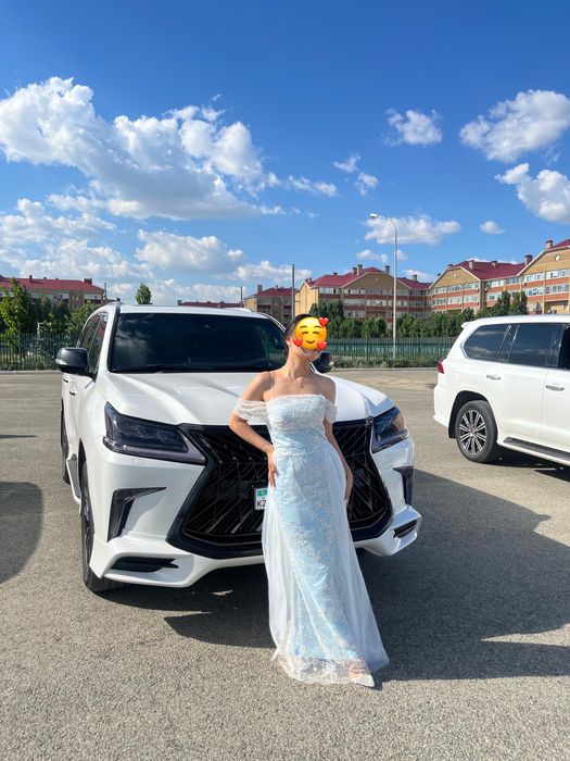 Продаётся платье