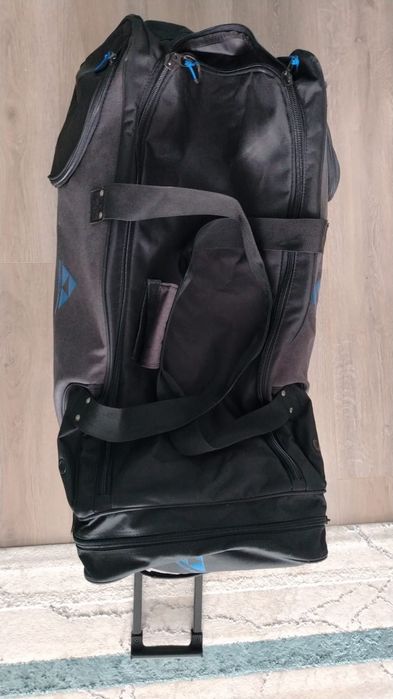 Продам форму хоккейную