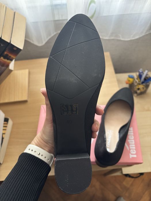 Обувки на висок ток