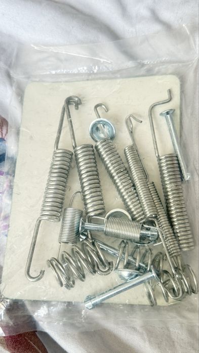 Продам тормозные колодки TRW