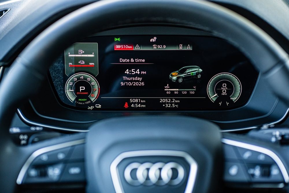 Audi Q5 55 TFSI e PHEV 2025 S-line – Nou, Premium Plus, Unic proprietar