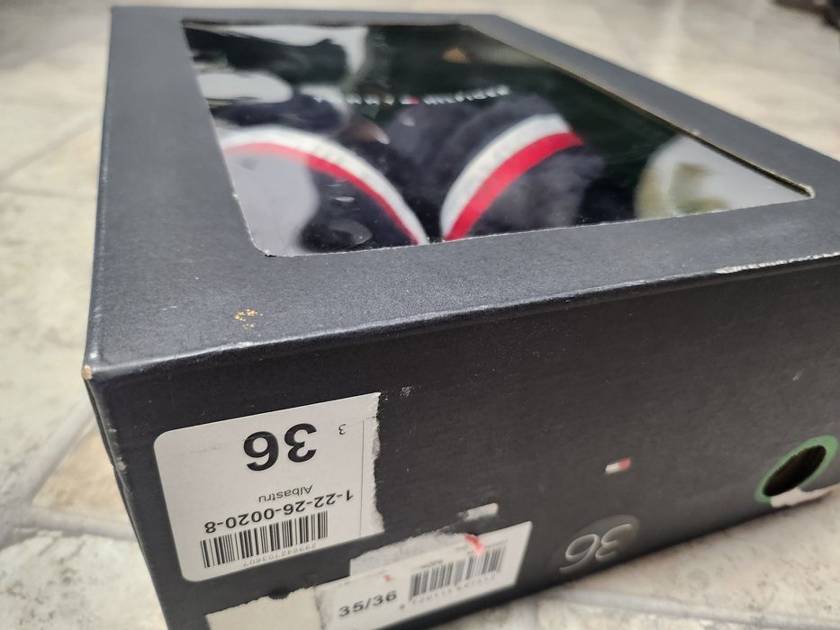 Papuci noi Tommy Hilfiger