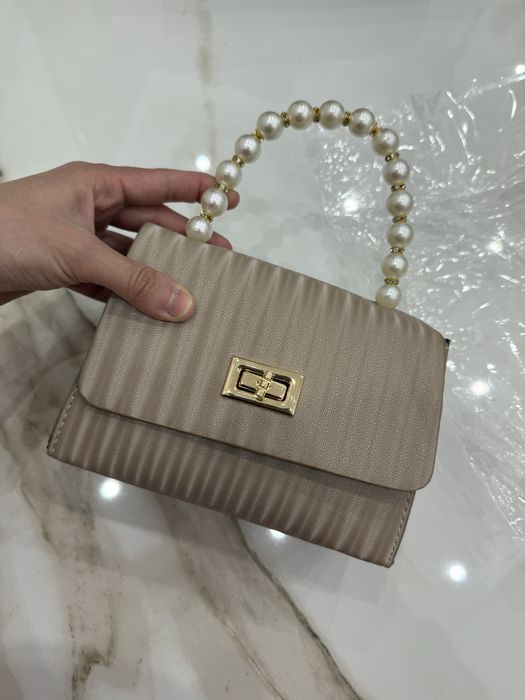 Нова дамска чанта