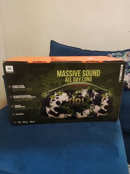 Продам JBL Boombox 3