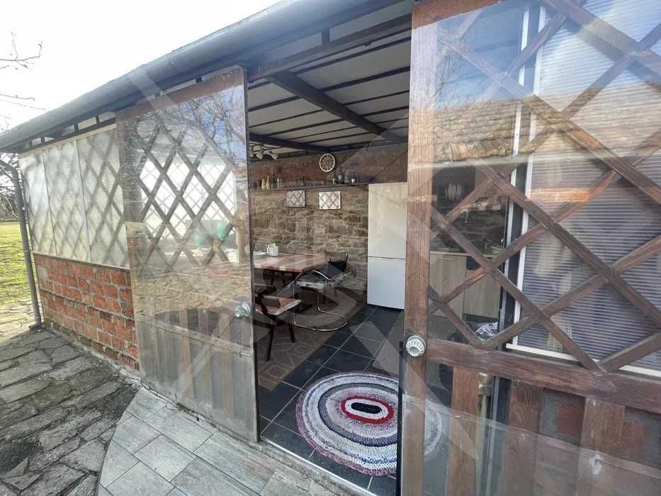 Къща в с. Подвис 80570