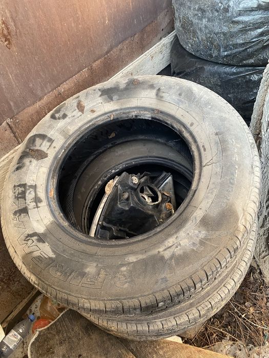 Шина 4шт 245,70,16 летный