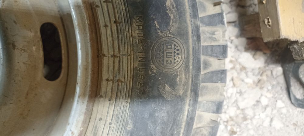 Покрышка с диском