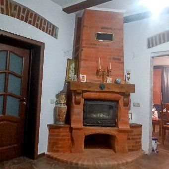 Meseriași în construcții