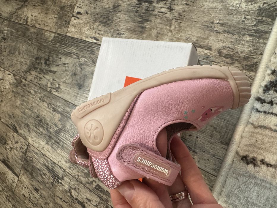 Pantofi piele roz fetite Biomecanics, marime 18