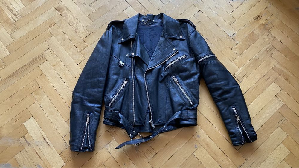 Рокерско кожено яке