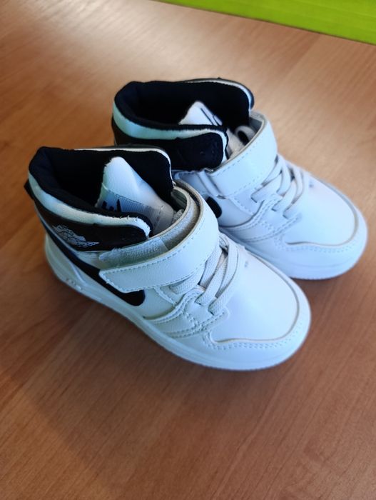 Обувь детская 26 размер