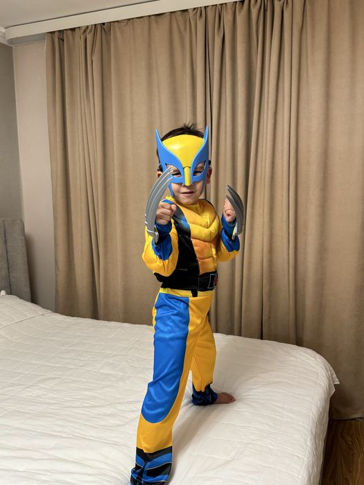 Продам костюм росомахи!!!