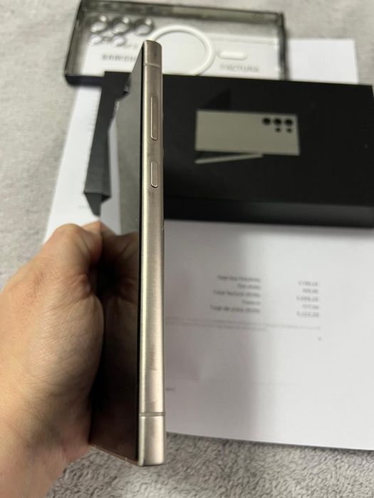 Vând Samsung S24 ultra 256Gb Garantie/Impecabil