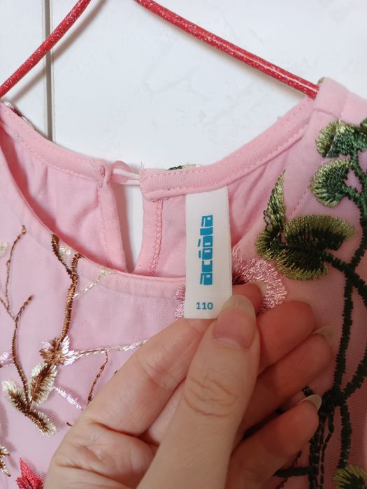 Платье нарядное 110 размер