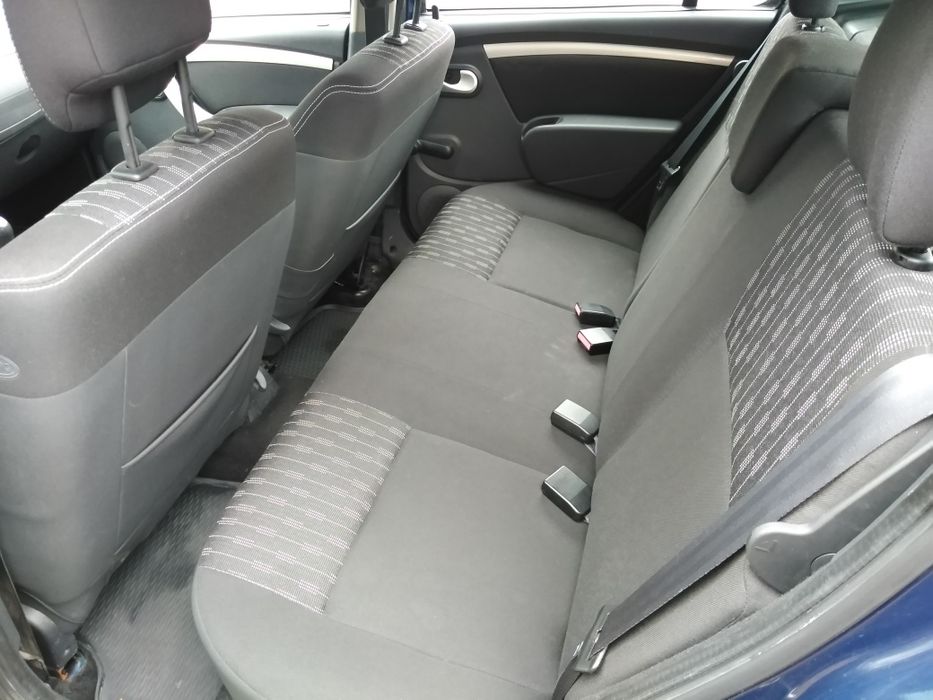 VÂND DACIA SANDERO EURO 5 ÎN stare foarte bună!