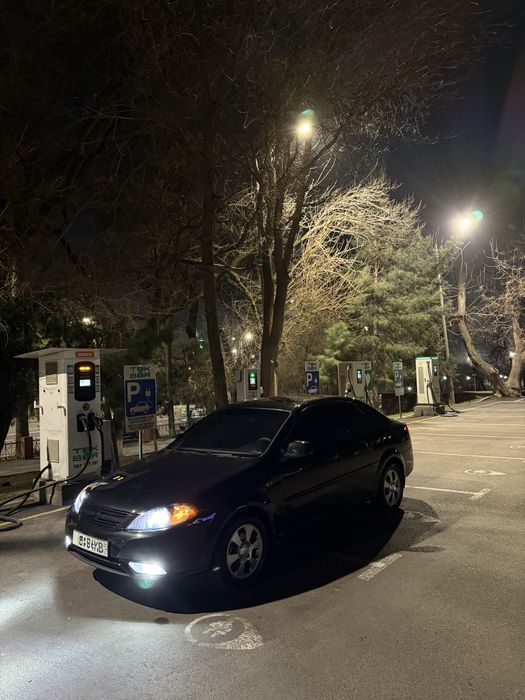 Qora Jentra Avtomat Polniy Navarot Tayyor Moshina Arendagayam Beriladi