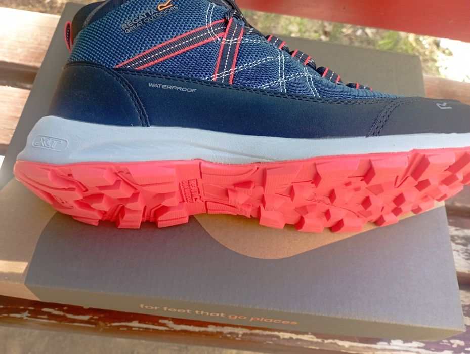 Нови мъжки зимни обувки Regatta