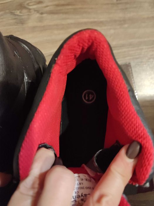 Работни обувки с бомбе