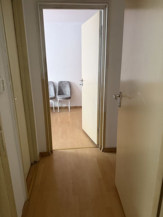 Inchiriez apartament zona Garii