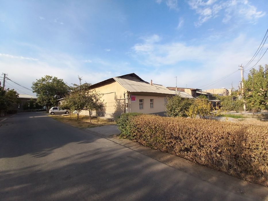 Продаётся частный участок