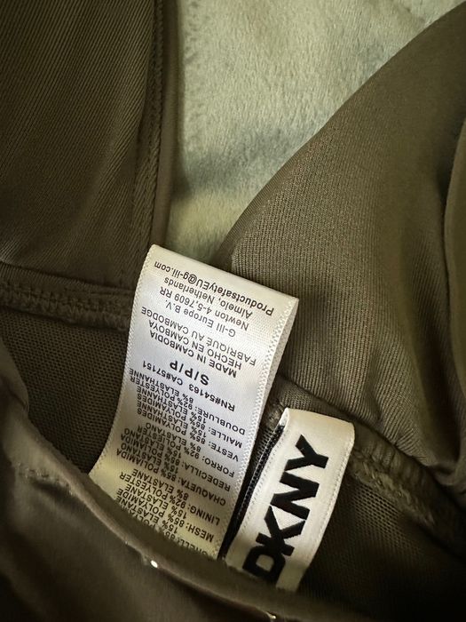 Цял бански на DKNY
