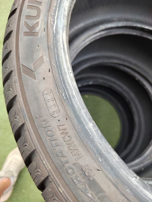 4 бр зимни 225/40/18 Kumho Дот 24г