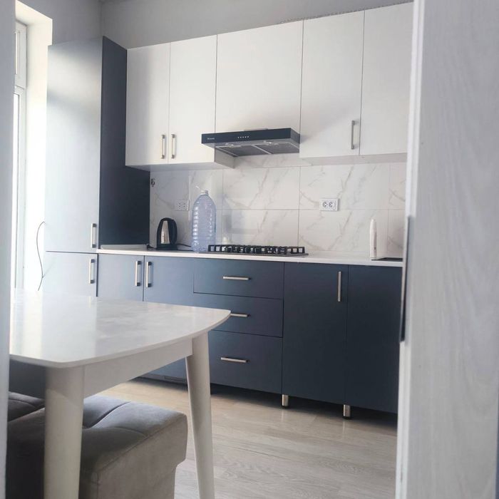 YOSH OYLAGA BERLADI Sergli metro oldidan 1 xonali kvartira ijaraga be