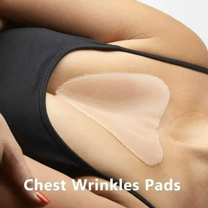 Пач с хиалуронова киселина против бръчки за деколте