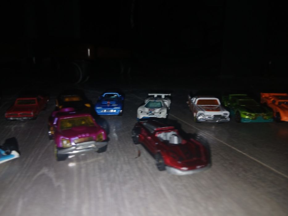 Машинки Hot Wheels