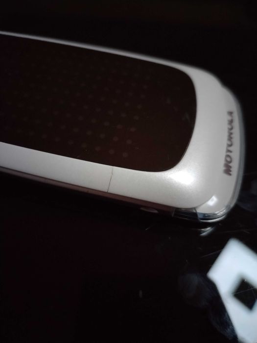 Vând Motorola gleam