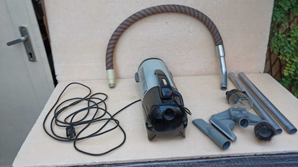 Vand Aspirator Marca TIGER 808. Tip 401.An Fab 1962.Functional.Ca Nou.