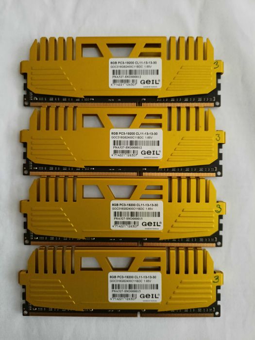 ddr3 /4x8gb/ 32gb kit 2400mhz