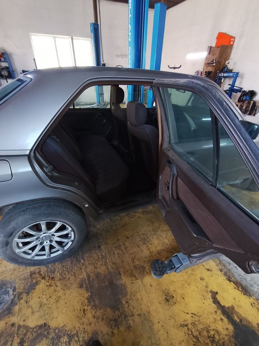 Продам Мерседес 124