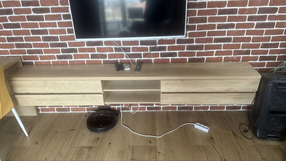 Vand comoda tv suspendata